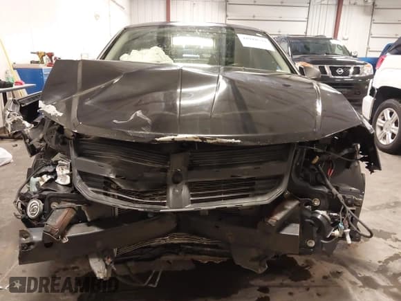 ✅ 2009 Dodge Avenger SE • VIN: 1B3LC46B29N525809 • Lot: 41918533. Wystawiony na IAAI z przebiegiem 147 269 mil. Bezpłatny archiwum sprzedaży aukcyjnych z USA i szczegółowy raport historii pojazdu na DreamBid. Zdjęcie 6.