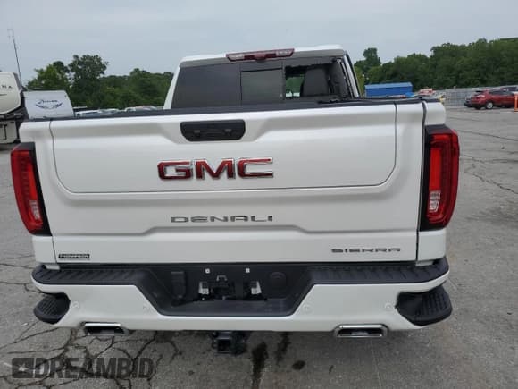 ✅ 2025 GMC Sierra 1500 Denali • VIN: 3GTUUGEL2SG168545 • Лот: 59871225. Опубликован ранее на Copart с пробегом 869 миль. Бесплатный доступ к архиву аукционных продаж из США и подробный отчёт об истории автомобиля на DreamBid. Изображение 6.