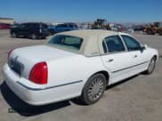 ✅ 2003 Lincoln Town Car Executive • VIN: 1LNHM81W73Y661342 • Lot: 43358303. Wystawiony na IAAI z przebiegiem 168 891 mil. Bezpłatny archiwum sprzedaży aukcyjnych z USA i szczegółowy raport historii pojazdu na DreamBid. Zdjęcie 4.