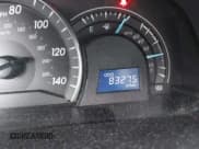 ✅ 2013 Toyota Camry SE • VIN: 4T1BF1FK8DU652932 • Lot: 43694998. Wystawiony na IAAI z przebiegiem 83 275 mil. Bezpłatny archiwum sprzedaży aukcyjnych z USA i szczegółowy raport historii pojazdu na DreamBid. Zdjęcie 16.