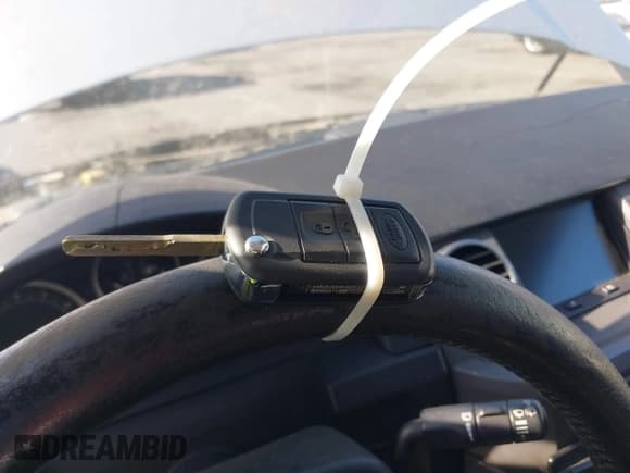 ✅ 2006 Land Rover LR3 HSE • VIN: SALAG25496A351587 • Лот: 41237490. Опубликован ранее на IAAI с пробегом 143 056 миль. Бесплатный доступ к архиву аукционных продаж из США и подробный отчёт об истории автомобиля на DreamBid. Изображение 11.