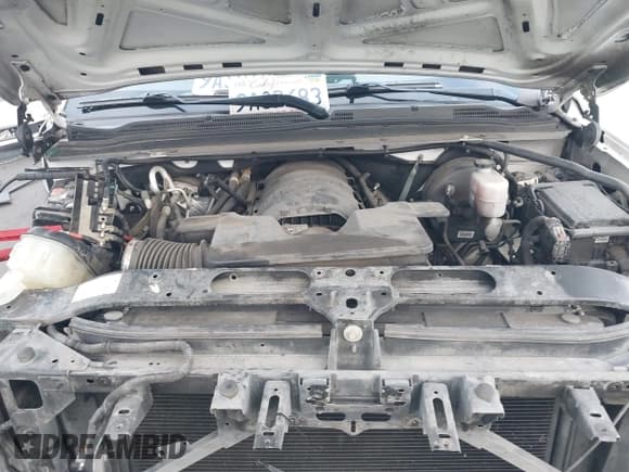 ✅ 2019 Chevrolet Tahoe LT • VIN: 1GNSKBKC5KR273544 • Lot: 42085800. Wystawiony na IAAI z przebiegiem 99 537 mil. Bezpłatny archiwum sprzedaży aukcyjnych z USA i szczegółowy raport historii pojazdu na DreamBid. Zdjęcie 10.