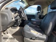 ✅ 2002 Dodge 1500 • VIN: 1D7HA16K32J224753 • Лот: 79841324. Опубликован ранее на Copart с пробегом 117 715 миль. Бесплатный доступ к архиву аукционных продаж из США и подробный отчёт об истории автомобиля на DreamBid. Изображение 7.