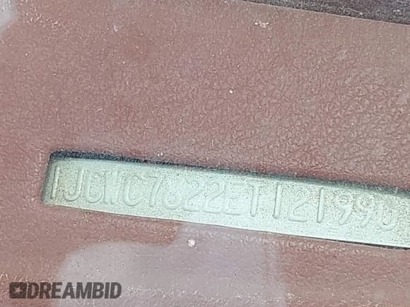 ✅ 1984 Jeep Cherokee • VIN: 1JCWC7822ET121990 • Lot: 42424825. Listed on IAAI with 190,810 mi. Free auction sales archive from the USA and detailed vehicle history report at DreamBid. Image 9.