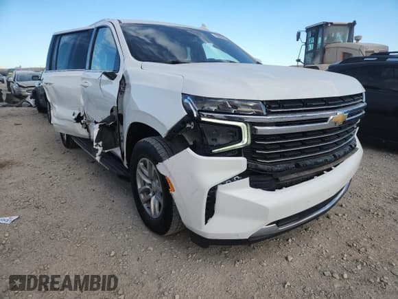 ✅ 2022 Chevrolet Suburban LT • VIN: 1GNSKCKD4NR190383 • Lot: 80880545. Listed on Copart with 96,010 mi. Free auction sales archive from the USA and detailed vehicle history report at DreamBid. Image 4.