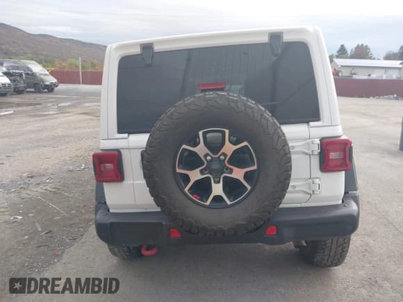 ✅ 2021 Jeep Wrangler Unlimited Rubicon • VIN: 1C4HJXFN1MW561127 • Лот: 43491743. Опубликован ранее на IAAI с пробегом 60 802 миль. Бесплатный доступ к архиву аукционных продаж из США и подробный отчёт об истории автомобиля на DreamBid. Изображение 17.