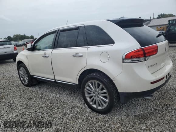 ✅ 2011 Lincoln MKX • VIN: 2LMDJ8JK9BBJ16795 • Лот: 70935765. Опубликован ранее на Copart с пробегом 139 367 миль. Бесплатный доступ к архиву аукционных продаж из США и подробный отчёт об истории автомобиля на DreamBid. Изображение 2.