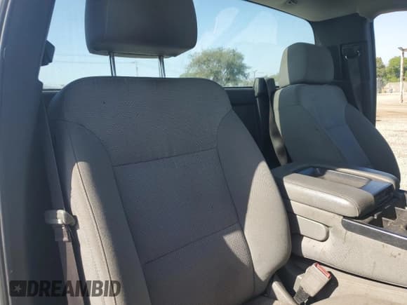 ✅ 2017 Chevrolet Silverado 2500HD Work Truck • VIN: 1GC0CUEG7HZ338362 • Lot: 60669715. Wystawiony na Copart z przebiegiem Nie podano. Bezpłatny archiwum sprzedaży aukcyjnych z USA i szczegółowy raport historii pojazdu na DreamBid. Zdjęcie 11.