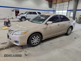 ✅ 2011 Toyota Camry LE • VIN: 4T1BF3EK3BU766508 • Лот: 94554805. Опубликован ранее на Copart с пробегом 269 056 миль. Бесплатный доступ к архиву аукционных продаж из США и подробный отчёт об истории автомобиля на DreamBid. Изображение 1.
