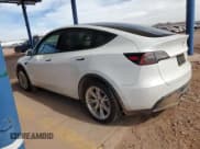 ✅ 2022 Tesla Model Y Long Range • VIN: 7SAYGDEE3NF324467 • Lot: 89684745. Wystawiony na Copart z przebiegiem 68 690 mil. Bezpłatny archiwum sprzedaży aukcyjnych z USA i szczegółowy raport historii pojazdu na DreamBid. Zdjęcie 2.