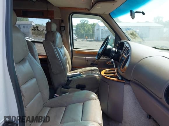 ✅ 1997 Ford Econoline Commercial • VIN: 1FDEE14L9VHB78897 • Lot: 43134626. Listed on IAAI with 70,538 mi. Free auction sales archive from the USA and detailed vehicle history report at DreamBid. Image 5.