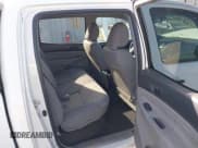 ✅ 2015 Toyota Tacoma PreRunner • VIN: 5TFJU4GN7FX090426 • Lot: 43520197. Wystawiony na IAAI z przebiegiem 106 907 mil. Bezpłatny archiwum sprzedaży aukcyjnych z USA i szczegółowy raport historii pojazdu na DreamBid. Zdjęcie 8.