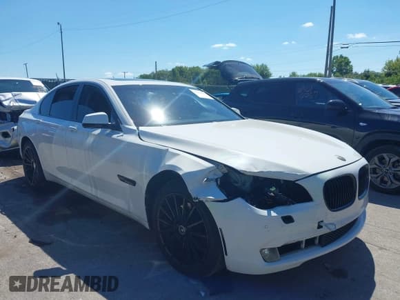 ✅ 2012 BMW 7 Series 740i • VIN: WBAKA4C58CDS99459 • Lot: 43014463. Listed on IAAI with 150,975 mi. Free auction sales archive from the USA and detailed vehicle history report at DreamBid. Image 1.