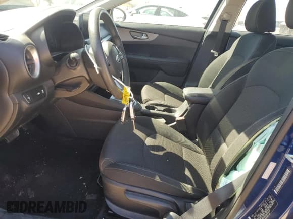 ✅ 2021 Kia Forte LXS • VIN: 3KPF24AD7ME354107 • Lot: 73435064. Listed on Copart with 26,827 mi. Free auction sales archive from the USA and detailed vehicle history report at DreamBid. Image 7.