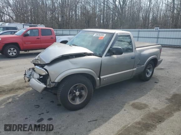 ✅ 2000 Chevrolet S-10 LS • VIN: 1GCCS14W9Y8130139 • Лот: 48936205. Опубликован ранее на Copart с пробегом Не указан. Бесплатный доступ к архиву аукционных продаж из США и подробный отчёт об истории автомобиля на DreamBid. Изображение 1.