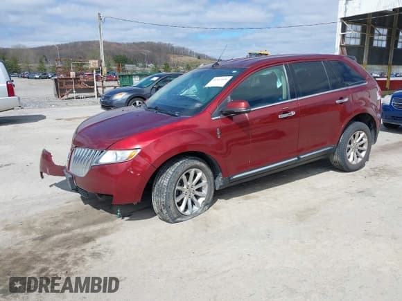 ✅ 2015 Lincoln MKX • VIN: 2LMDJ8JK3FBL24337 • Lot: 41913926. Listed on IAAI with 142,619 mi. Free auction sales archive from the USA and detailed vehicle history report at DreamBid. Image 18.