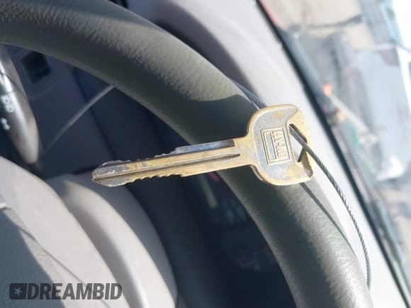 ✅ 2005 Kia Rio • VIN: KNADC125056376089 • Lot: 42489281. Wystawiony na IAAI z przebiegiem 101 101 mil. Bezpłatny archiwum sprzedaży aukcyjnych z USA i szczegółowy raport historii pojazdu na DreamBid. Zdjęcie 11.