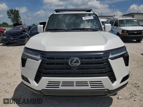 ✅ 2025 Lexus GX 550 Premium • VIN: JTJTBCDX4S5038091 • Lot: 62009075. Listed on Copart with 9,312 mi. Free auction sales archive from the USA and detailed vehicle history report at DreamBid. Image 5.