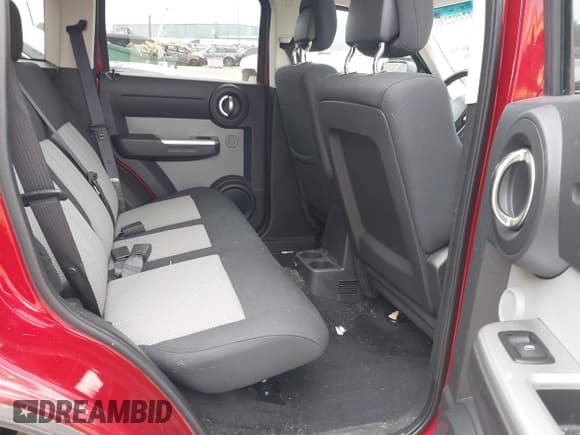 ✅ 2010 Dodge Nitro SXT • VIN: 1D4PU5GK8AW100730 • Lot: 42492250. Listed on IAAI with 116,581 mi. Free auction sales archive from the USA and detailed vehicle history report at DreamBid. Image 8.