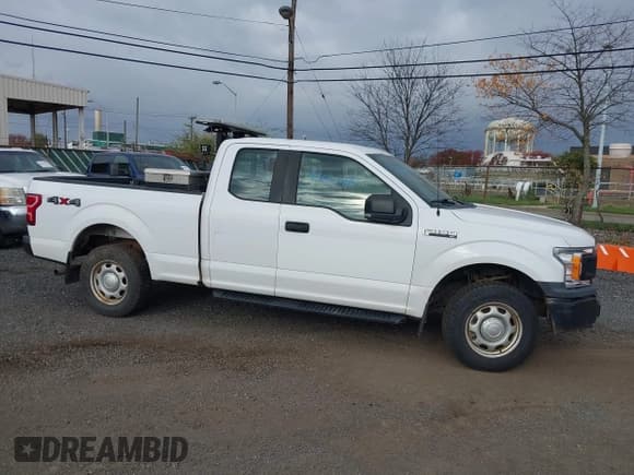 ✅ 2018 Ford F-150 XLT • VIN: 1FTFX1E52JKC14154 • Lot: 43646588. Listed on IAAI with 54,023 mi. Free auction sales archive from the USA and detailed vehicle history report at DreamBid. Image 6.