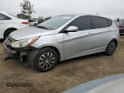✅ 2015 Hyundai Accent GS • VIN: KMHCT5AE3FU215946 • Лот: 76070754. Опубликован ранее на Copart с пробегом 88 036 миль. Бесплатный доступ к архиву аукционных продаж из США и подробный отчёт об истории автомобиля на DreamBid. Изображение 1.