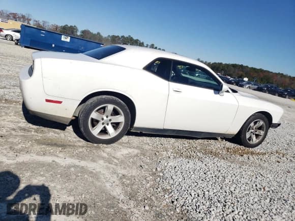 ✅ 2014 Dodge Challenger SXT • VIN: 2C3CDYAG9EH277054 • Lot: 84704754. Wystawiony na Copart z przebiegiem 211 391 mil. Bezpłatny archiwum sprzedaży aukcyjnych z USA i szczegółowy raport historii pojazdu na DreamBid. Zdjęcie 3.