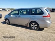 ✅ 2013 Toyota Sienna L • VIN: 5TDZK3DC2DS350059 • Лот: 85398605. Опубликован ранее на Copart с пробегом Не указан. Бесплатный доступ к архиву аукционных продаж из США и подробный отчёт об истории автомобиля на DreamBid. Изображение 2.