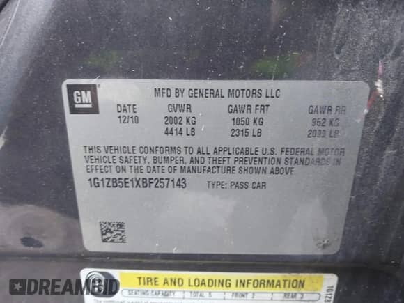 2011 Chevrolet Malibu 1LS z VIN 1G1ZB5E1XBF257143, wystawiony jako IAAI lot #43603793 z przebiegiem 93 317 mil mil oraz . Historia ofert i sprzedaży dostępna na DreamBid. Obrazek 9.