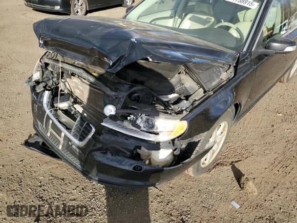 ✅ 2008 Volvo V70 • VIN: YV1BW982X81043892 • Lot: 91758915. Listed on Copart with 298,907 mi. Free auction sales archive from the USA and detailed vehicle history report at DreamBid. Image 12.