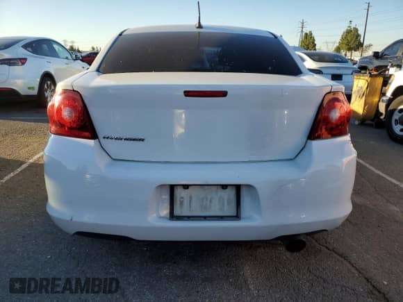 2013 Dodge Avenger SE z VIN 1C3CDZAB2DN563229, wystawiony jako Copart lot #82574925 z przebiegiem 160 261 mil mil oraz Szkoda całkowita • Salvage title. Historia ofert i sprzedaży dostępna na DreamBid. Obrazek 6.