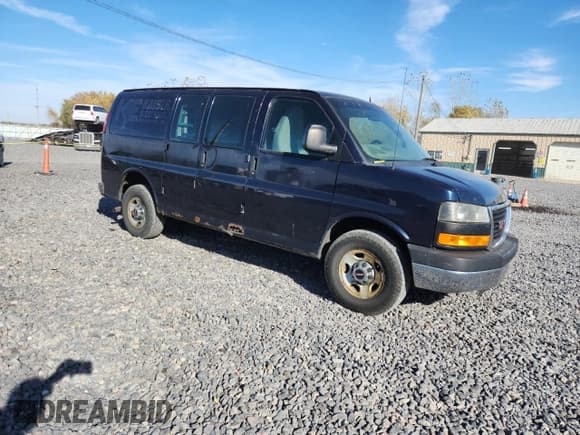✅ 2013 GMC Savana Cargo • VIN: 1GTZ7TCG0D1124900 • Lot: 91813045. Wystawiony na Copart z przebiegiem 247 388 mil. Bezpłatny archiwum sprzedaży aukcyjnych z USA i szczegółowy raport historii pojazdu na DreamBid. Zdjęcie 4.