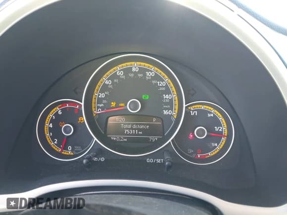 ✅ 2016 Volkswagen Beetle Dune • VIN: 3VWS17AT8GM632868 • Lot: 43810321. Listed on IAAI with 75,311 mi. Free auction sales archive from the USA and detailed vehicle history report at DreamBid. Image 7.