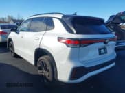 ✅ 2025 Volkswagen Tiguan SE R-Line Black • VIN: 3VVGR7RM3SM055630 • Lot: 43519408. Wystawiony na IAAI z przebiegiem 1 602 mil. Bezpłatny archiwum sprzedaży aukcyjnych z USA i szczegółowy raport historii pojazdu na DreamBid. Zdjęcie 3.