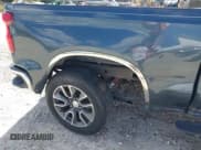 ✅ 2019 Chevrolet Silverado 1500 LT • VIN: 3GCUYDED5KG292241 • Lot: 43396399. Wystawiony na IAAI z przebiegiem 121 506 mil. Bezpłatny archiwum sprzedaży aukcyjnych z USA i szczegółowy raport historii pojazdu na DreamBid. Zdjęcie 19.