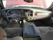 ✅ 2005 Chevrolet Silverado 1500 LS • VIN: 2GCEC19V351284558 • Lot: 70009574. Wystawiony na Copart z przebiegiem 114 355 mil mil. Skorzystaj z bezpłatnego archiwum sprzedaży aukcyjnych z USA i zobacz szczegółowy raport historii pojazdu na DreamBid. Zdjęcie 8.