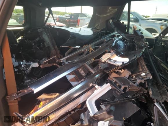 ✅ 2024 Ford Expedition Max Platinum • VIN: 1FMJK1M8XREA74154 • Lot: 65071315. Listed on Copart with 2,414 mi. Free auction sales archive from the USA and detailed vehicle history report at DreamBid. Image 13.