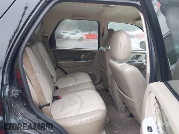 2005 Mercury Mariner Luxury с VIN 4M2YU56175DJ04628, выставлен на аукционе IAAI как лот 43513803 с пробегом 139 688 миль миль и . История ставок и продаж доступна на DreamBid. Изображение 8.