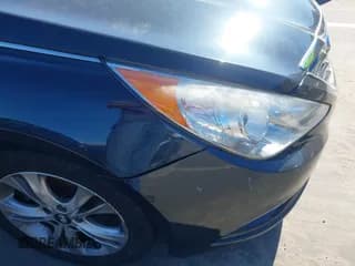 ✅ 2013 Hyundai Sonata SE • VIN: 5NPEC4AC2DH595956 • Лот: 43623904. Опубликован ранее на IAAI с пробегом 105 426 миль. Бесплатный доступ к архиву аукционных продаж из США и подробный отчёт об истории автомобиля на DreamBid. Изображение 6.