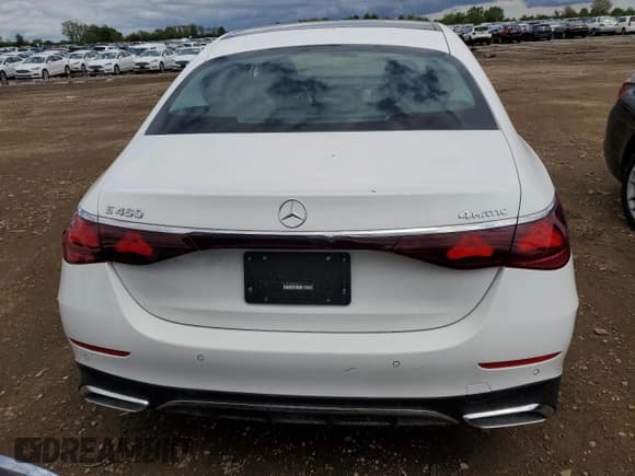 ✅ 2025 Mercedes-Benz E 450 • VIN: W1KLF6BB0SA086099 • Лот: 57910465. Опубликован ранее на Copart с пробегом Не указан. Бесплатный доступ к архиву аукционных продаж из США и подробный отчёт об истории автомобиля на DreamBid. Изображение 6.