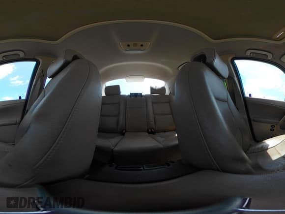 ✅ 1999 Saab 9-5 • VIN: YS3EF48E0X3074189 • Лот: 42639450. Опубликован ранее на IAAI с пробегом 147 575 миль. Бесплатный доступ к архиву аукционных продаж из США и подробный отчёт об истории автомобиля на DreamBid. Изображение 18.