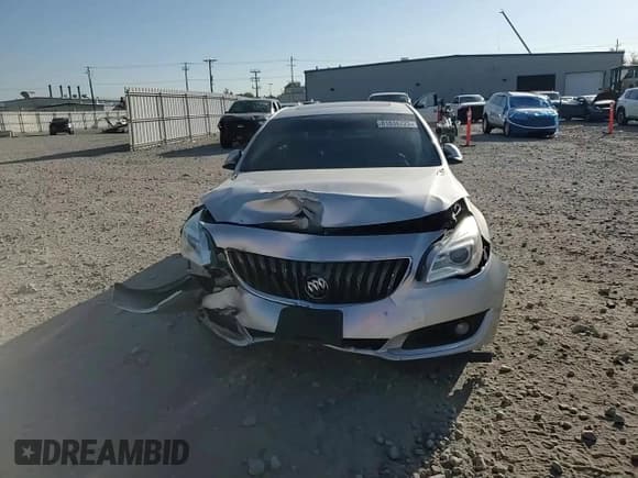 ✅ 2015 Buick Regal • VIN: 2G4GV5EK3F9221934 • Lot: 81836725. Listed on Copart with 201,856 mi. Free auction sales archive from the USA and detailed vehicle history report at DreamBid. Image 13.