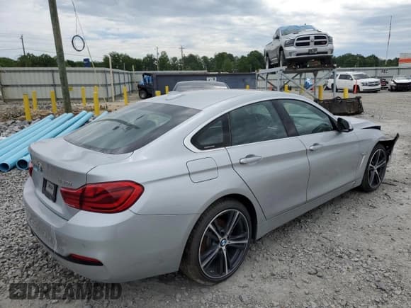 ✅ 2019 BMW 4 Series 430i xDrive • VIN: WBA4J3C53KBL06332 • Lot: 55833435. Listed on Copart with 87,410 mi. Free auction sales archive from the USA and detailed vehicle history report at DreamBid. Image 3.