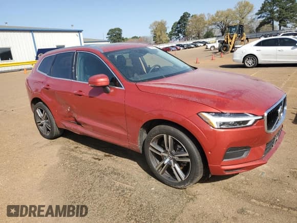 ✅ 2019 Volvo XC60 Momentum • VIN: LYVA22RK1KB176429 • Lot: 49465235. Listed on Copart with 37,992 mi. Free auction sales archive from the USA and detailed vehicle history report at DreamBid. Image 4.