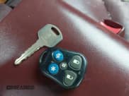 ✅ 1997 Buick Riviera • VIN: 1G4GD2211V4702182 • Lot: 42146708. Wystawiony na IAAI z przebiegiem Nie podano. Bezpłatny archiwum sprzedaży aukcyjnych z USA i szczegółowy raport historii pojazdu na DreamBid. Zdjęcie 11.