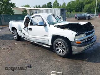 ✅ 2000 Chevrolet Silverado 1500 LS • VIN: 2GCEC19V7Y1385798 • Лот: 42390316. Опубликован ранее на IAAI с пробегом Не указан. Бесплатный доступ к архиву аукционных продаж из США и подробный отчёт об истории автомобиля на DreamBid. Изображение 1.