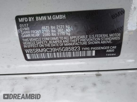 ✅ 2017 BMW M3 • VIN: WBS8M9C39H5G85823 • Lot: 41637990. Wystawiony na IAAI z przebiegiem 70 515 mil. Bezpłatny archiwum sprzedaży aukcyjnych z USA i szczegółowy raport historii pojazdu na DreamBid. Zdjęcie 9.