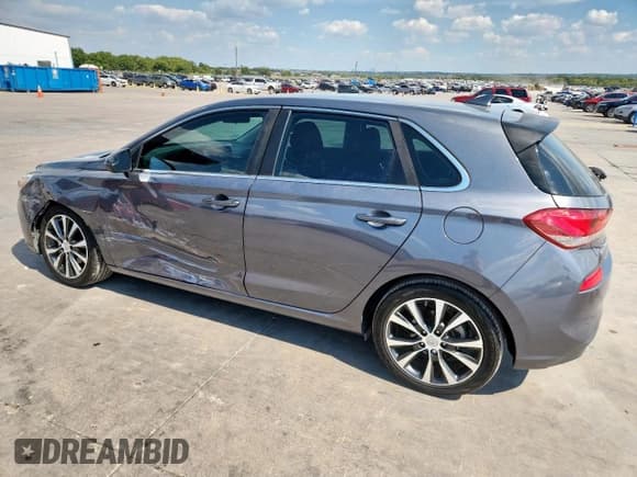 ✅ 2018 Hyundai Elantra • VIN: KMHH35LE6JU068999 • Lot: 84794135. Listed on Copart with 61,270 mi. Free auction sales archive from the USA and detailed vehicle history report at DreamBid. Image 2.