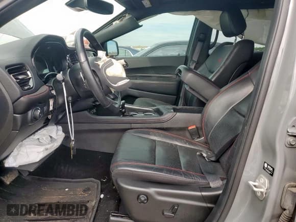 ✅ 2023 Dodge Durango GT • VIN: 1C4RDHDG9PC589866 • Lot: 60899155. Wystawiony na Copart z przebiegiem Nie podano. Bezpłatny archiwum sprzedaży aukcyjnych z USA i szczegółowy raport historii pojazdu na DreamBid. Zdjęcie 7.