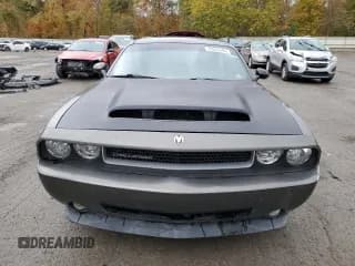 ✅ 2010 Dodge Challenger R/T Classic • VIN: 2B3CJ5DT8AH109266 • Lot: 75941294. Wystawiony na Copart z przebiegiem 133 486 mil. Bezpłatny archiwum sprzedaży aukcyjnych z USA i szczegółowy raport historii pojazdu na DreamBid. Zdjęcie 5.
