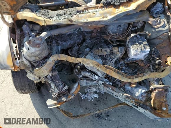 ✅ 2016 Ford Focus SE • VIN: 1FADP3FE1GL401315 • Лот: 73139244. Опубликован ранее на Copart с пробегом Не указан. Бесплатный доступ к архиву аукционных продаж из США и подробный отчёт об истории автомобиля на DreamBid. Изображение 12.